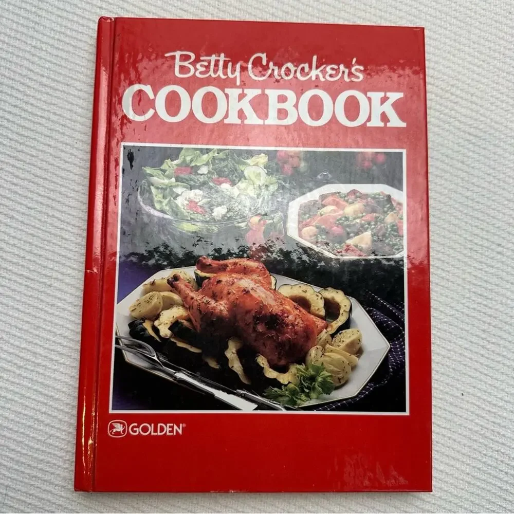 Vintage 1988 Betty Crocker's Cookbook 5th printing hardcover